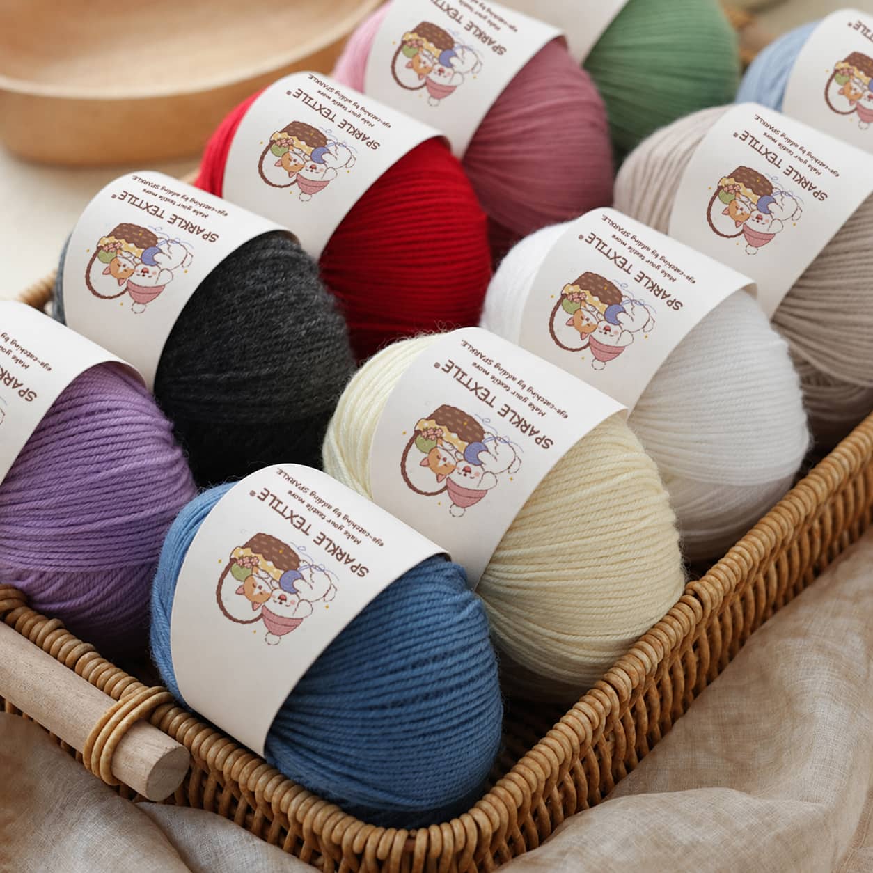 100% Wool Yarn 100% Wool Yarn