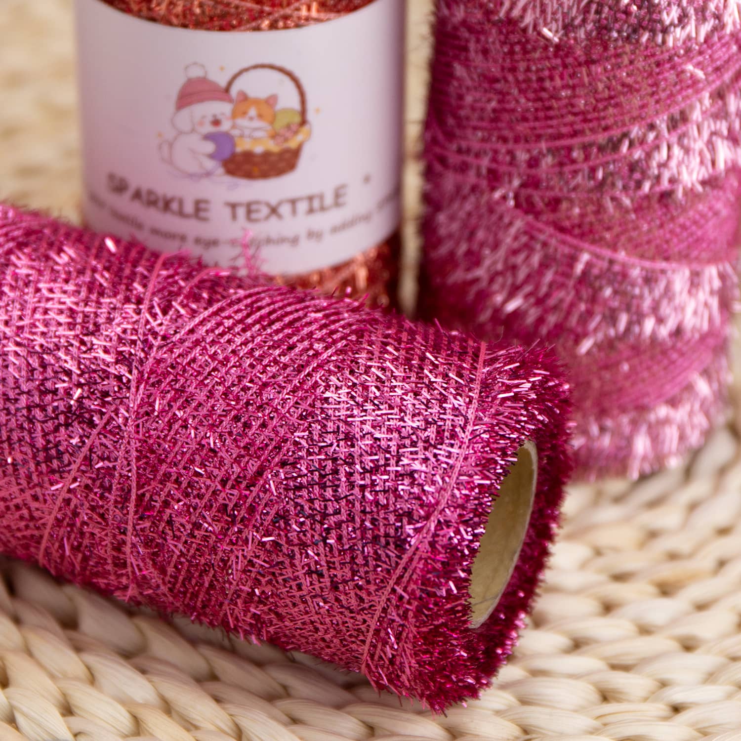 200m Packing Glitter Metallic Feather Fancy Yarn Metallic Tinsel Eyelash Yarn Feather Yarn for Festival Garment Knitting Weaving