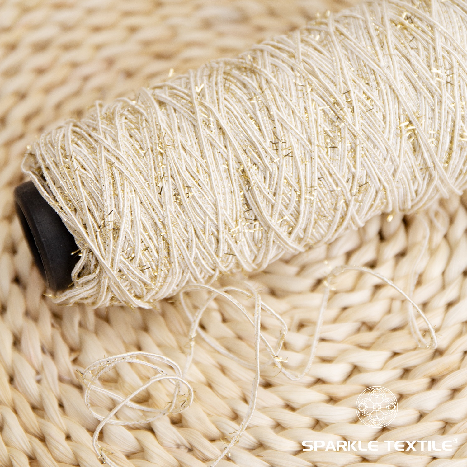 Fancy Metallic Glitter Yarn Imitation Linen Polyester Rope Texture Yarn for Hand & Machine Knitting Hat