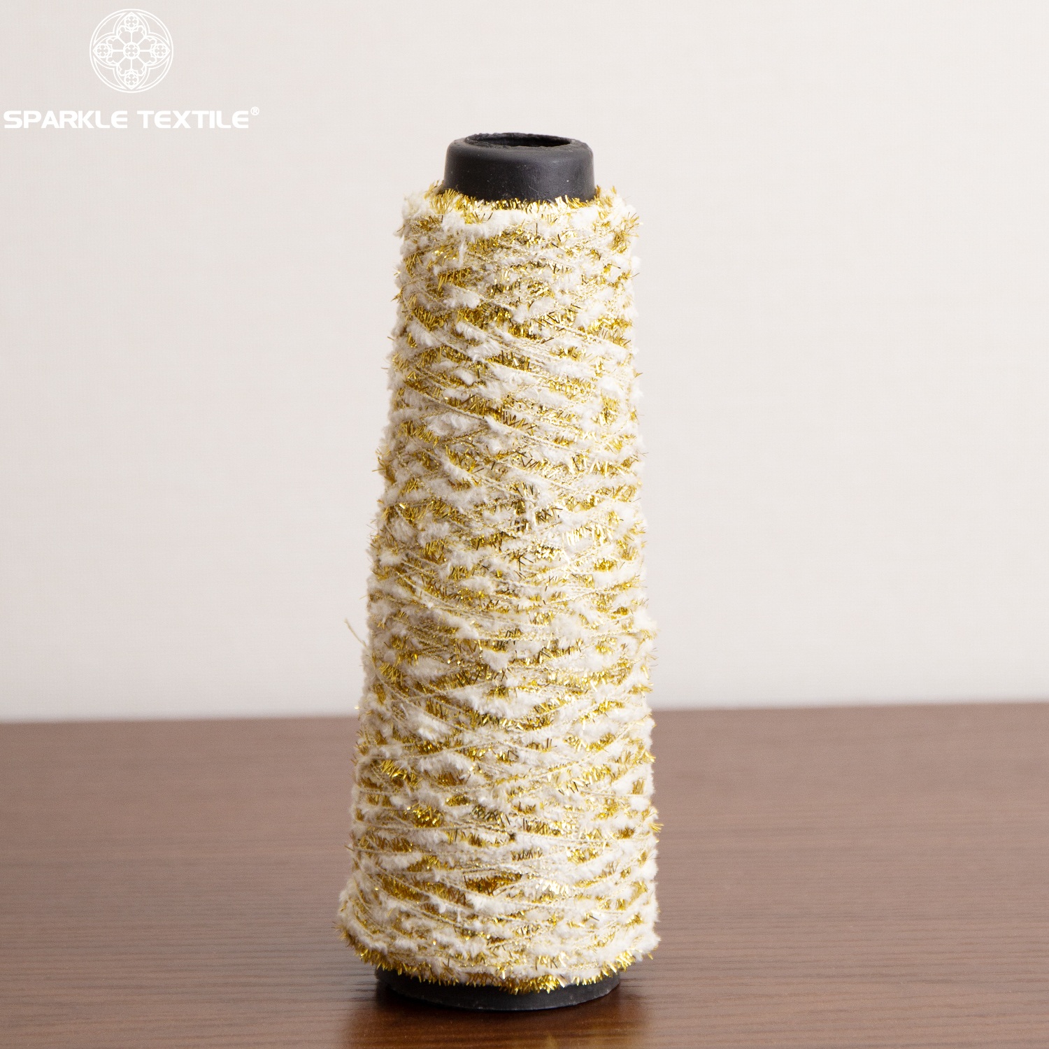 Metallic Lurex Dragonfly Feather Yarn Gold White Fancy Novelty Yarn for Tweed Garment