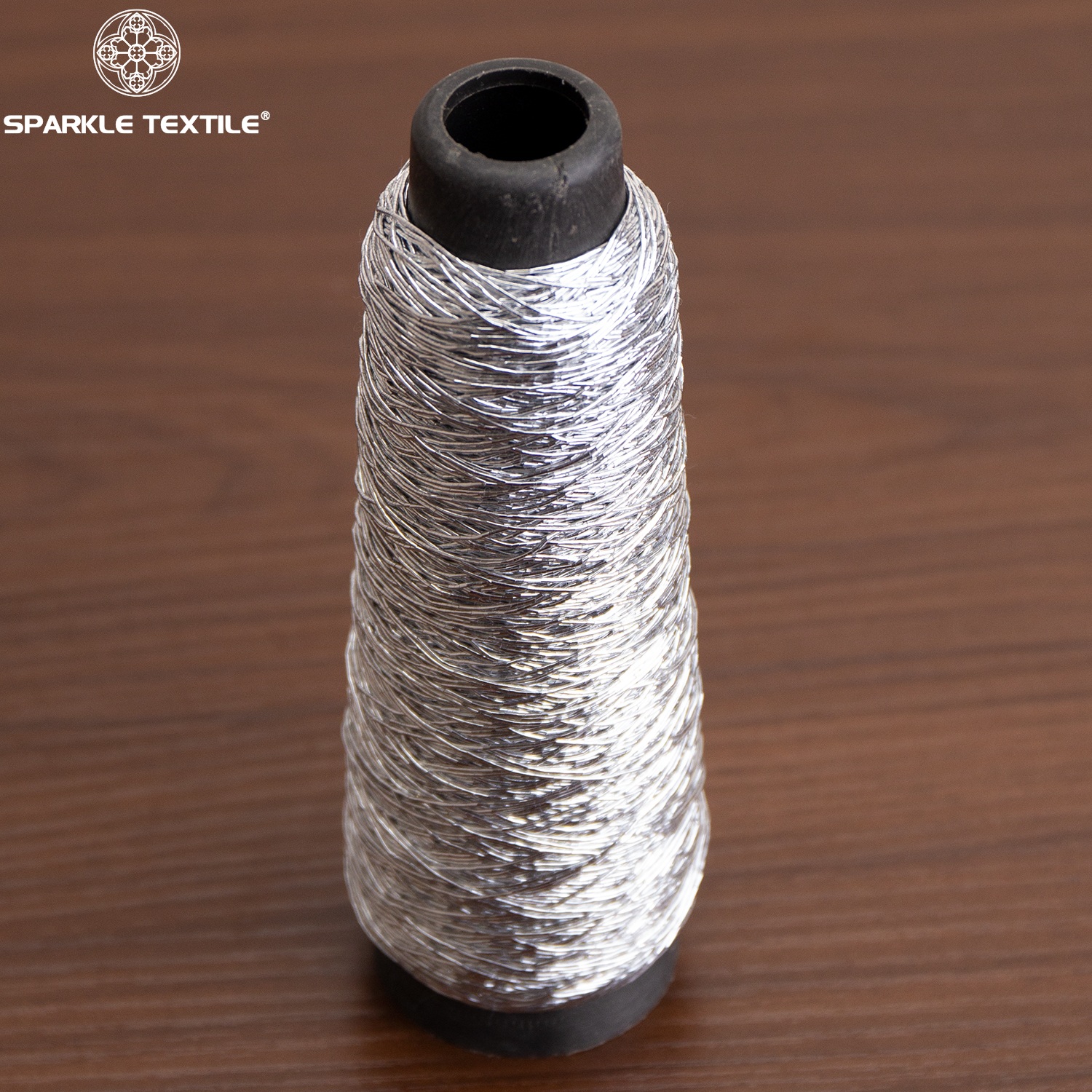 Silver Polyester Metallic Fancy Yarn Thick Silver Lurex Yarn for Knitting Weaving Garment Embroidery Textile Decoration