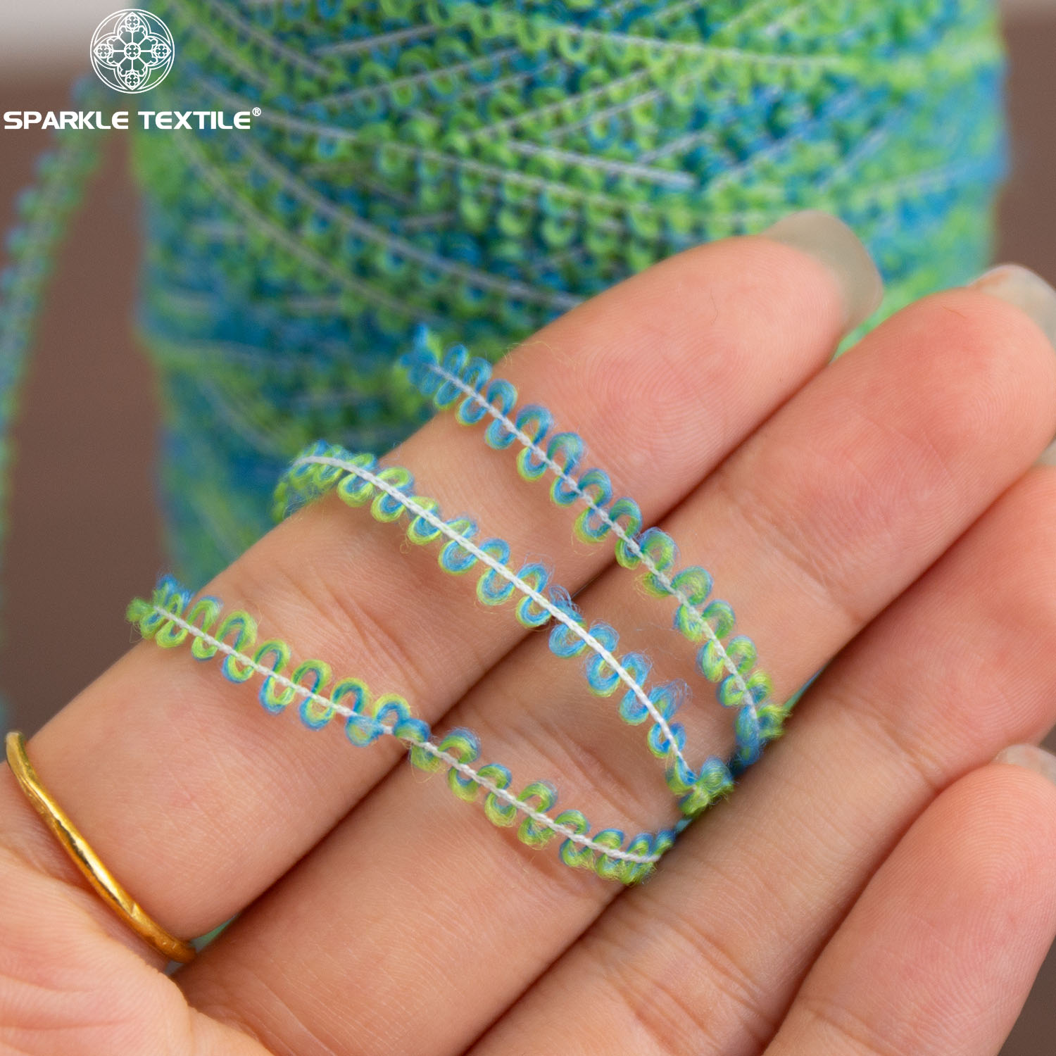 Green Blue Blended Loop Fancy Yarn Soft Boucle Novelty Yarn for Hand Knit & Machine Weaving Textile