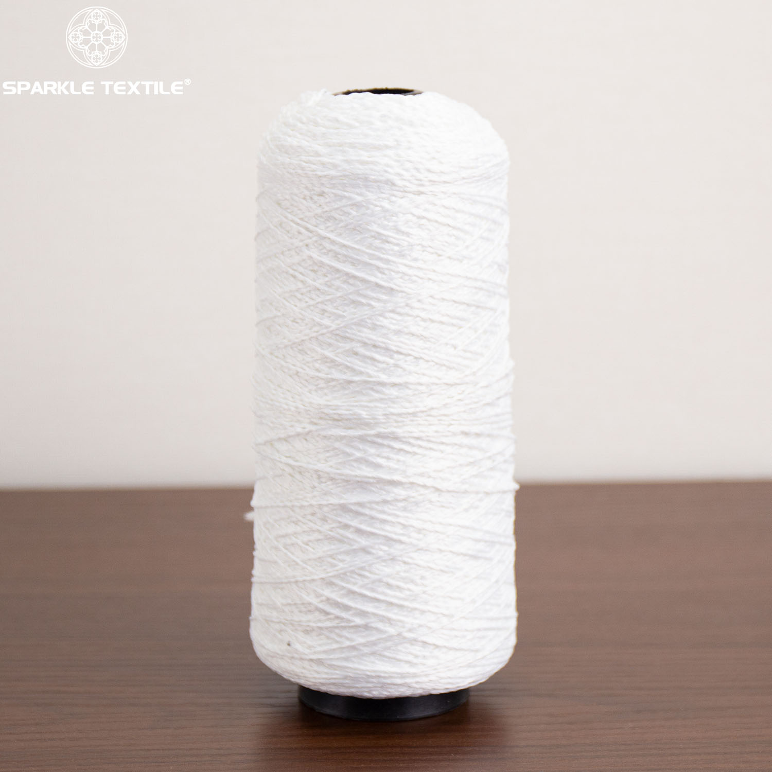 White Crinkle Fancy Yarn Textured Crepe Novelty Yarn Soft Bumpy Yarn for Knitting Crochet Sweater Scarf Home Textile