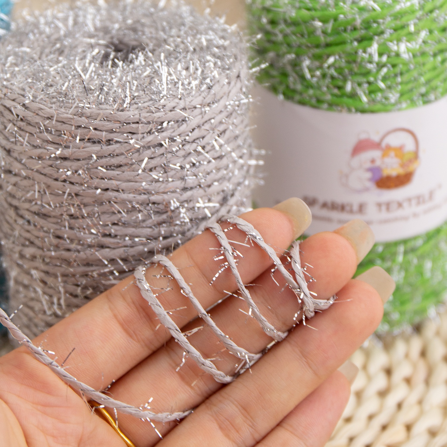 100g Macaron Color Shiny Raffia Yarn, Non-fading Soft Glitter Raffia String for DIY Hand Knitting Summer Crafts