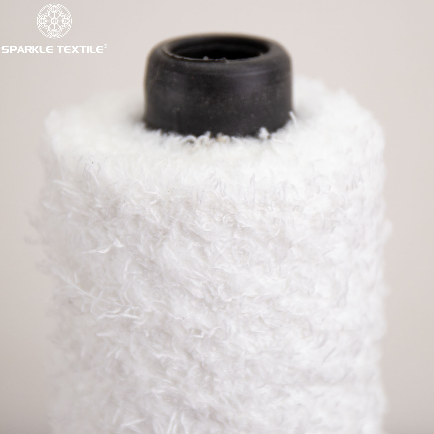 Wholesale 100% Polyester Feather Fancy Yarn Non Elastic Polyester Fluffy Eyelash Yarn for Knitting Scarf Craft Decoration