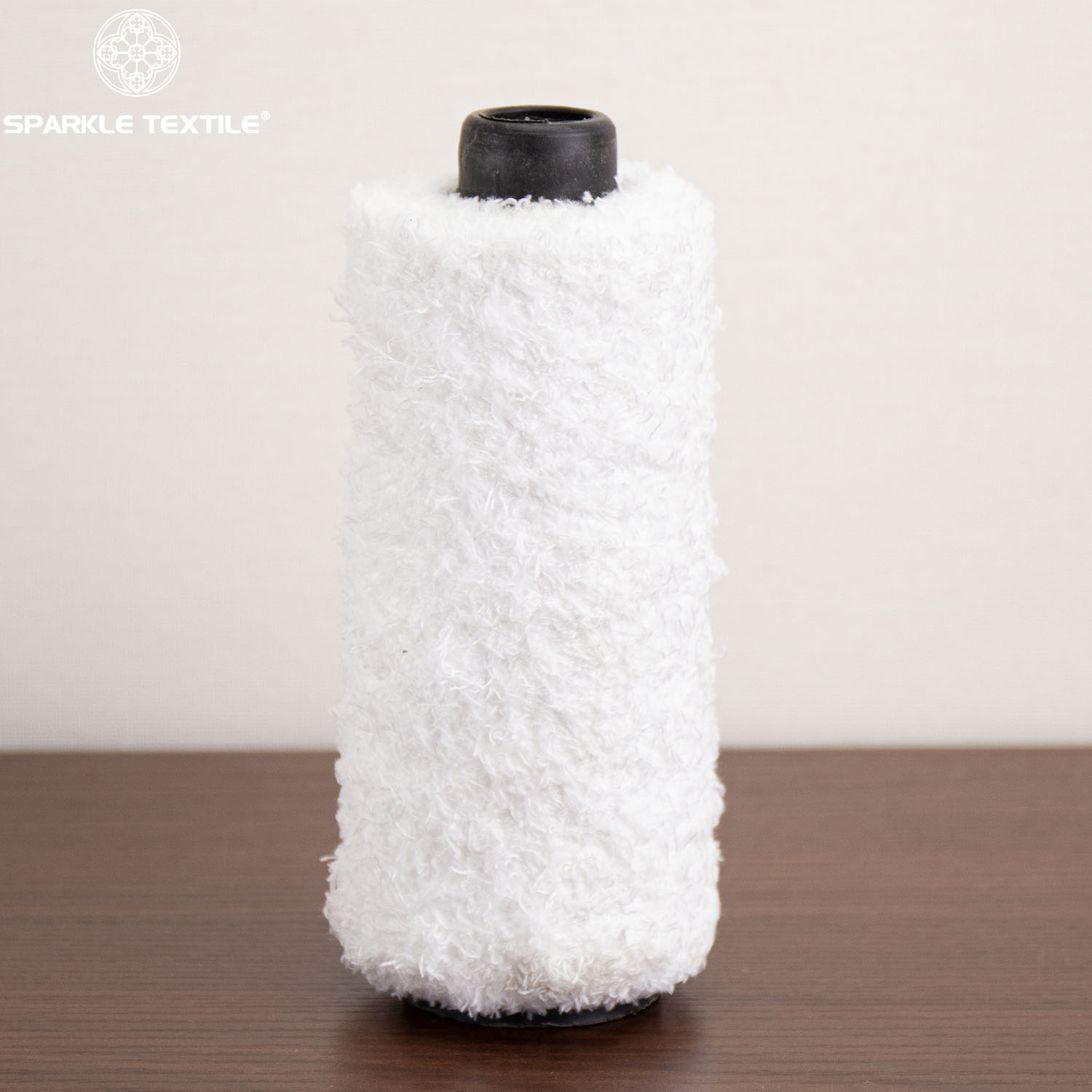 Wholesale 100% Polyester Feather Fancy Yarn Non Elastic Polyester Fluffy Eyelash Yarn for Knitting Scarf Craft Decoration