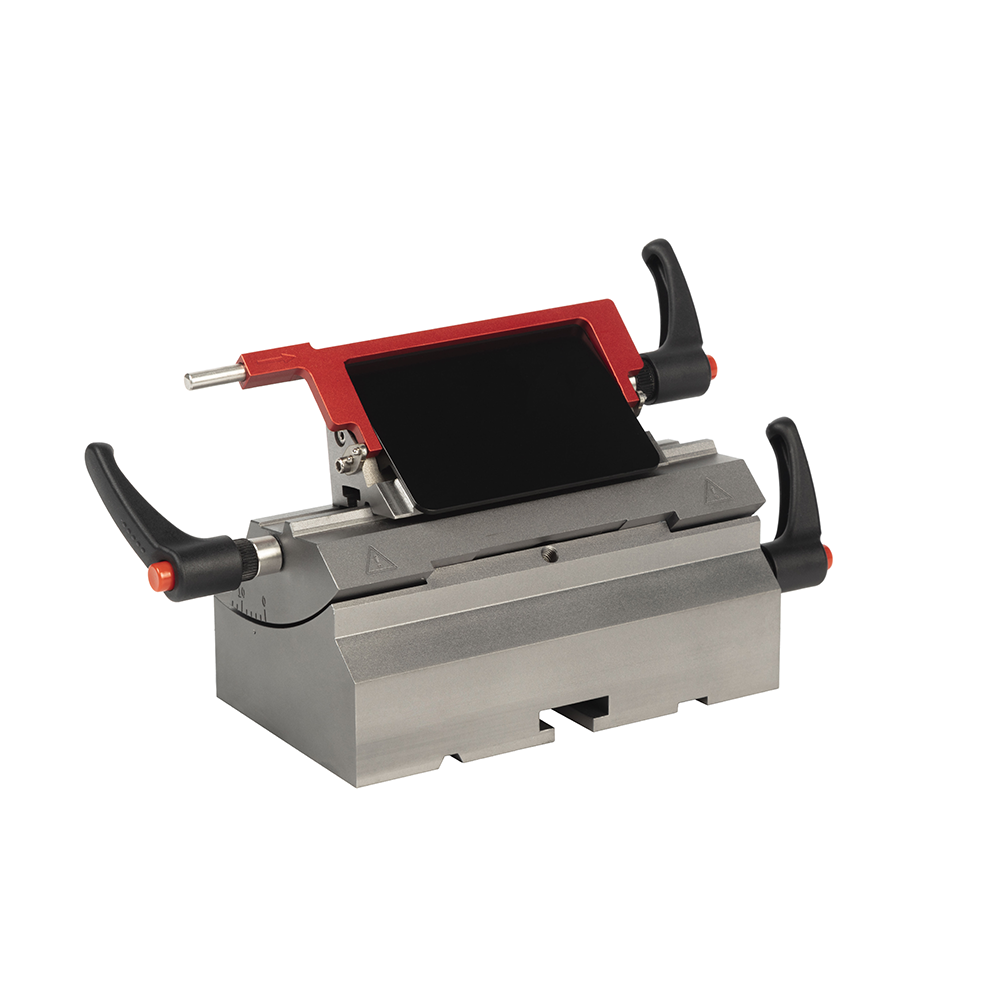 Roundfin Unveils Universal Microtome Blade Holder for Both Low-Profile and High-Profile Blades