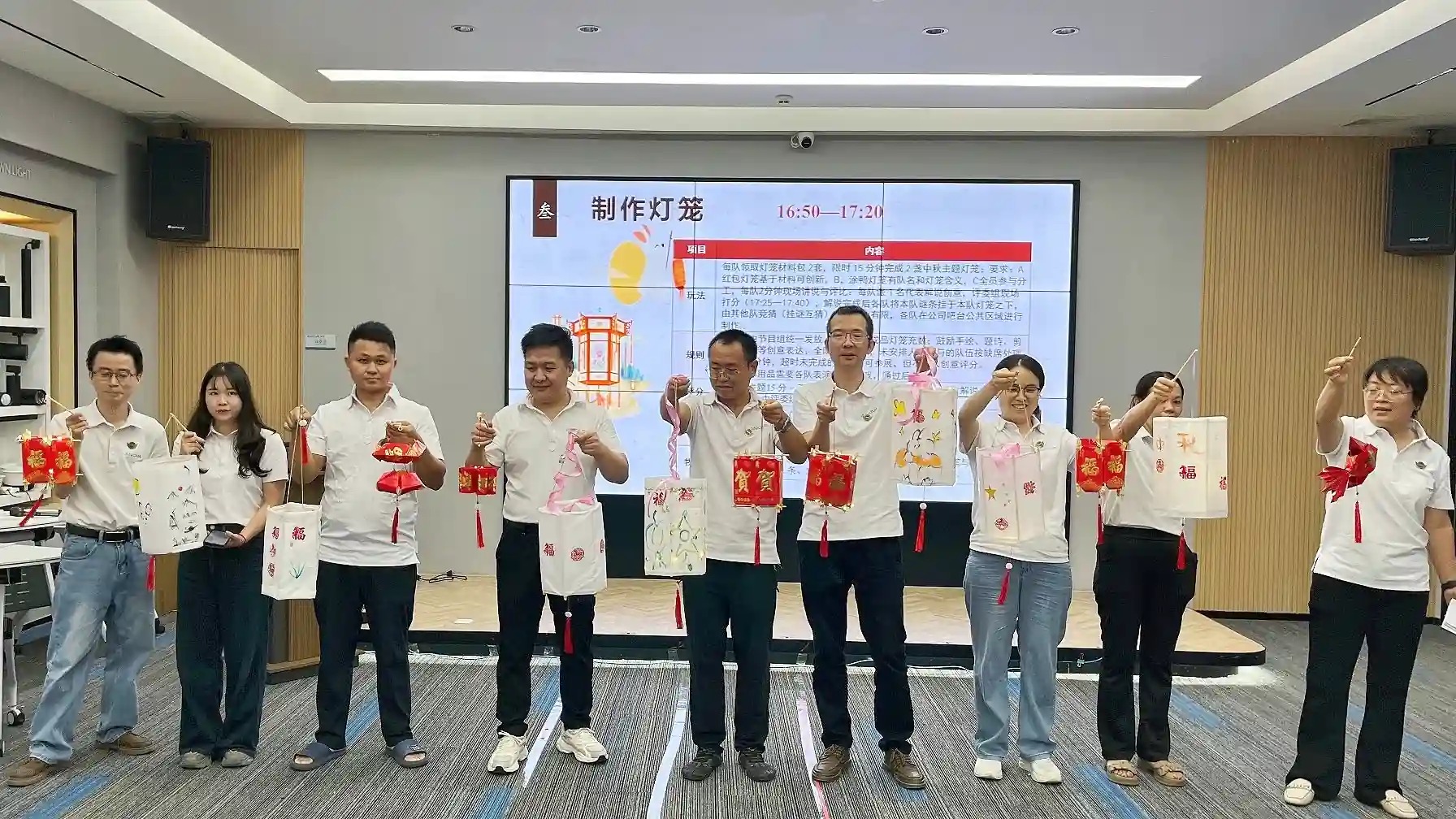 ANOVA Lighting staff members receiving event awards during the 2026 Mid-Autumn celebration ANOVA Lighting staff members receiving event awards during the 2026 Mid-Autumn celebration