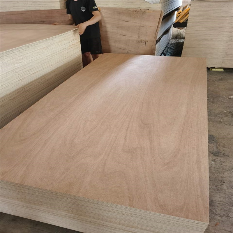 Commercial Pencil cedar Construction Plywood