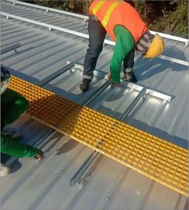 傾斜屋根太陽光発電架台