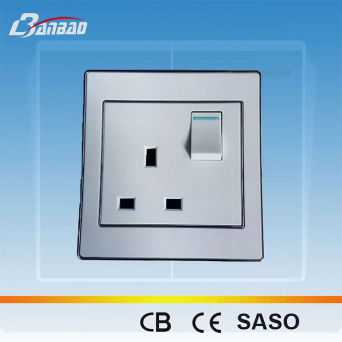 Double Type 3pin Univeral Wall Socket