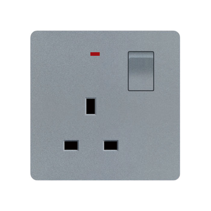 UK Standard Socket With 2.1A USB Outlet