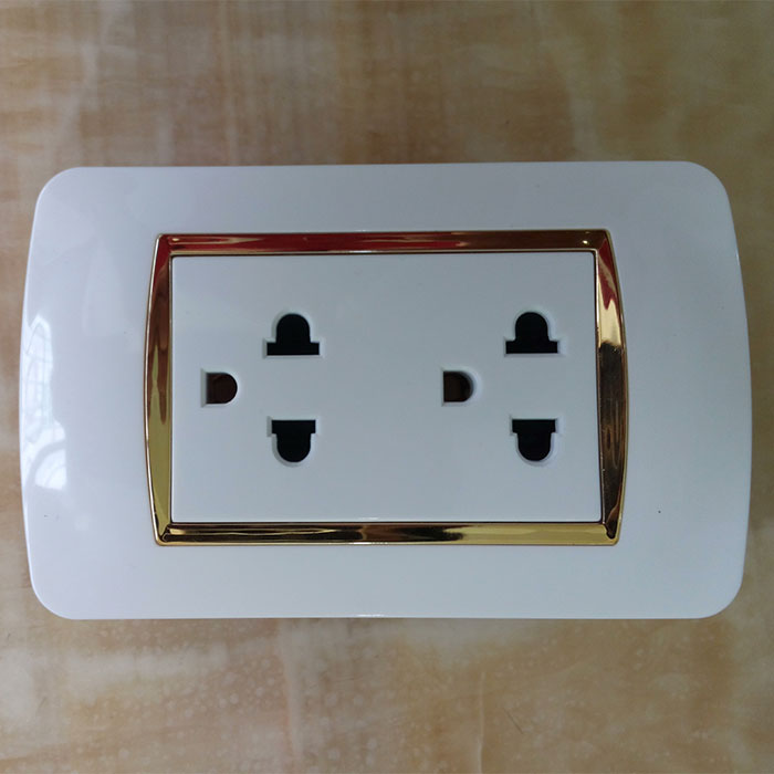 125V Wall Socket