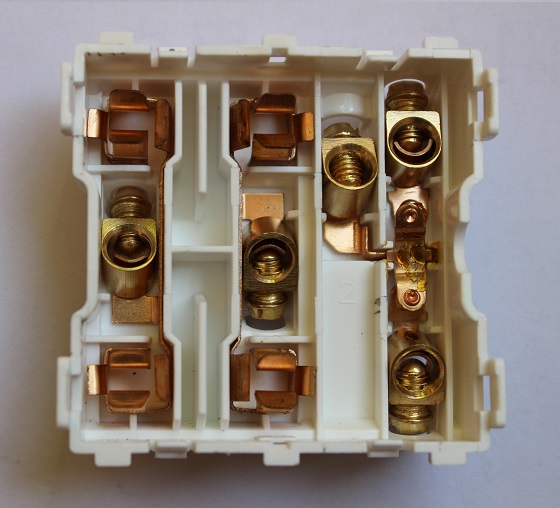 16A UK type switch