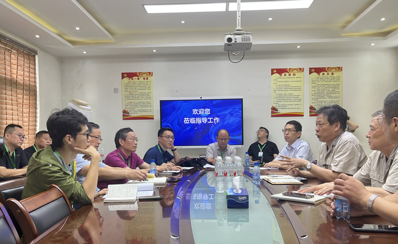 General Manager Wang Jisheng engaged with journalists on topics of high interest to the media