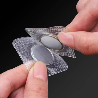 Chiusure magnetiche per abbigliamento e borse