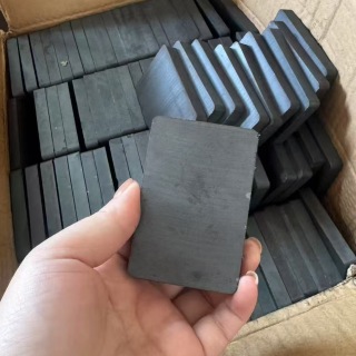 Custom Ferrite Ceramic Magnets Supplier