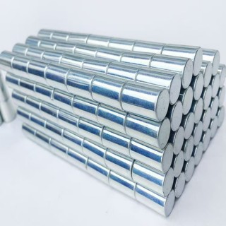 Nam châm đĩa neodymium mạ kẽm nhỏ, mỏng, chính xác cao, làm bằng NdFeB, sản xuất theo yêu cầu.