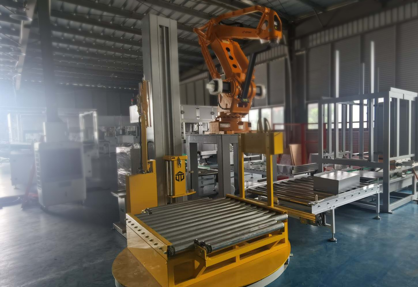 ブロードの新しいパレタイザーの最新プロジェクト