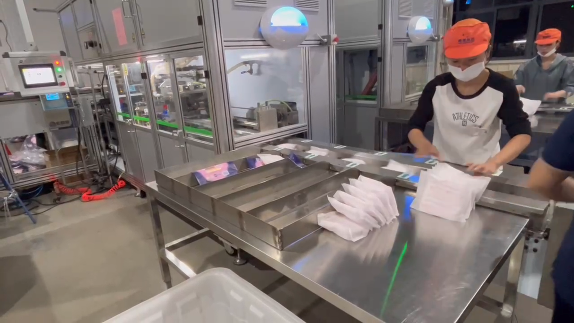 福建省LiAoのための高速完全なサーボ期間のズボンのパッキング機械