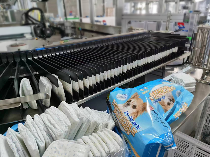 U-PLAY용 전자동 애완동물 기저귀 포장기 최종 개발 중