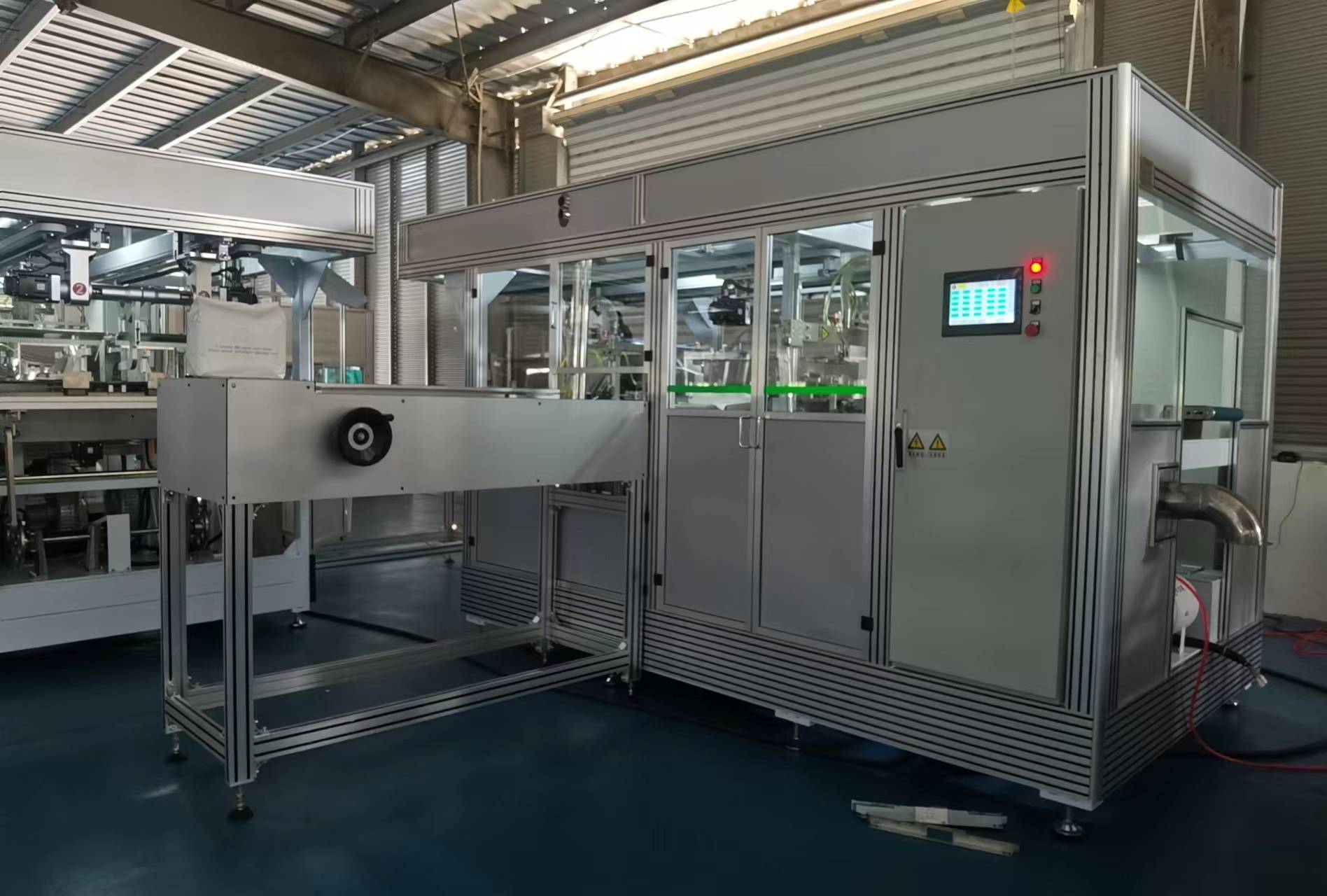 4 고속 완전 자동. ANXIU의 아기 바지 BAGGERS가 최종 조립 단계에 있었습니다.