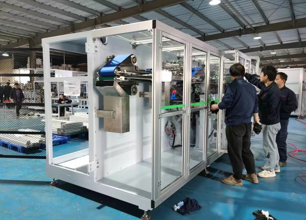 레바논에 완전 자동 생리대 포장기