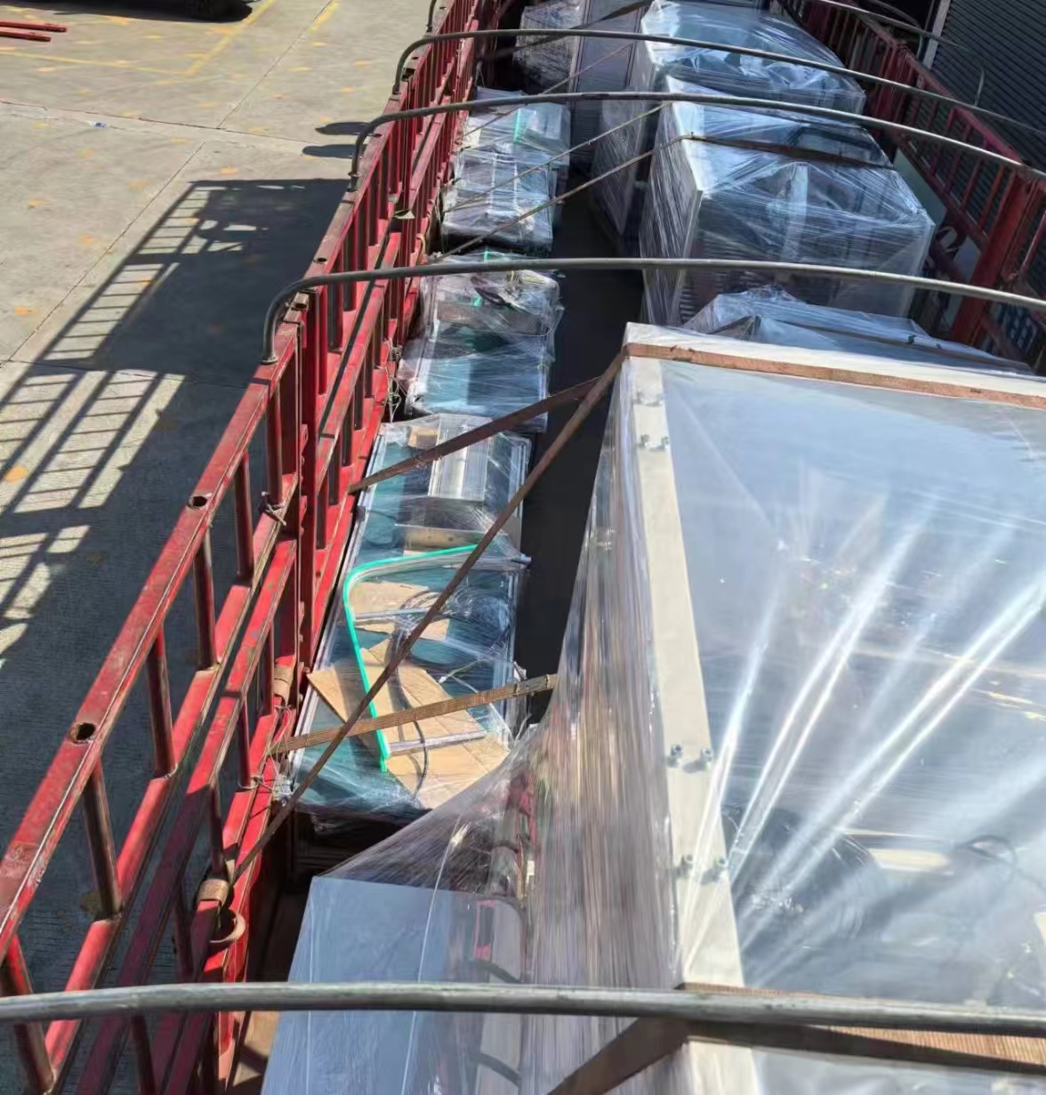 ज़ुओबी के लिए स्वचालित कार्टन पेलेटाइज़र