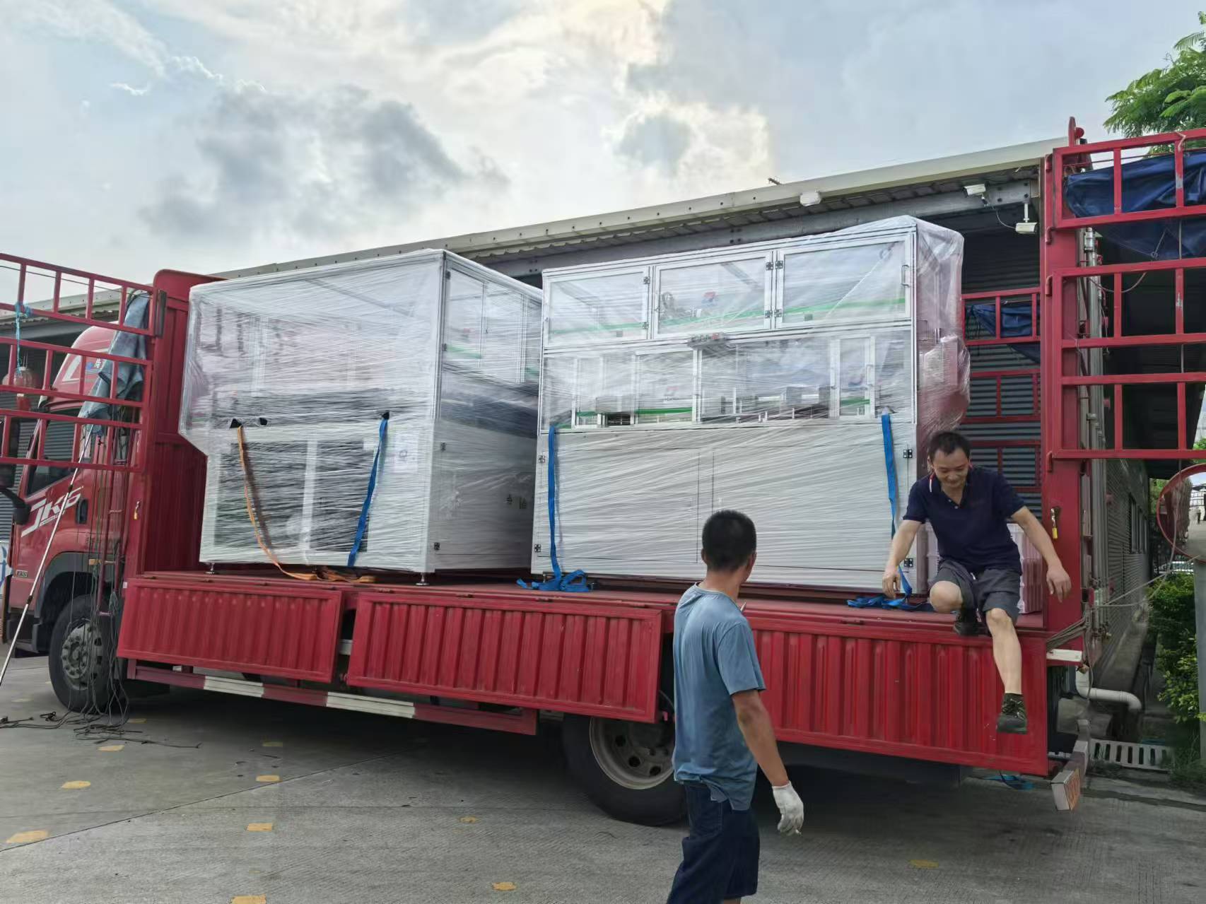 sanitary pad packing machine