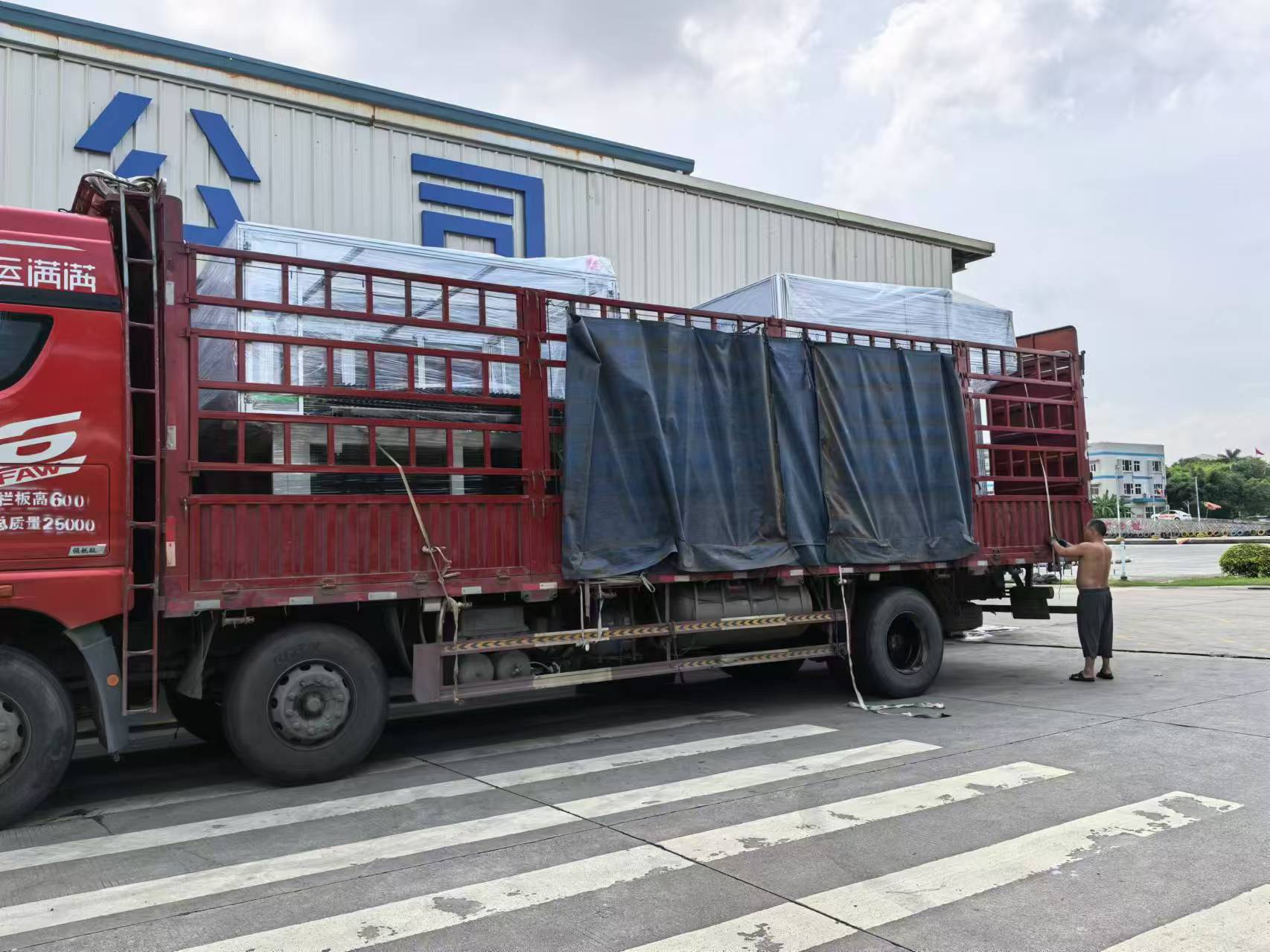 sanitary pad packing machine