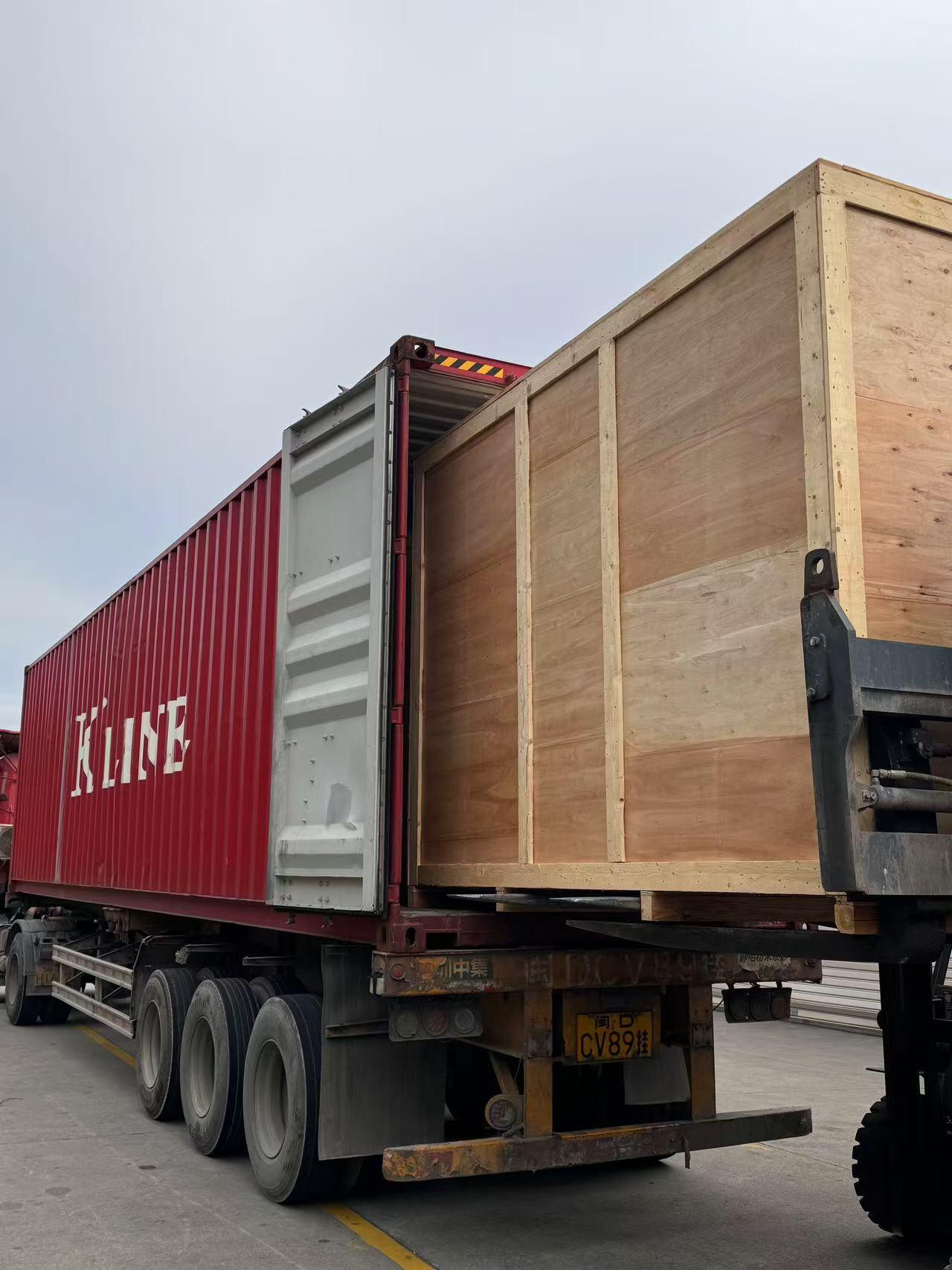 Semi-Speed Underpads Packing Machine & Fully Auto. Adult Pants Packing Machine to Eygpt