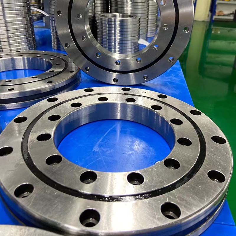 Standard Type Crossed Roller Bearings Open Type With Cage CRBC Series