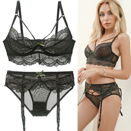 Ladies Skimpy Lace Garter Lingerie Set