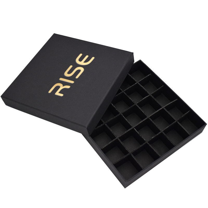 Delicada caja de embalaje de chocolate con