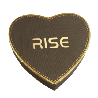 علبة شوكولاتة حساسة على شكل قلب