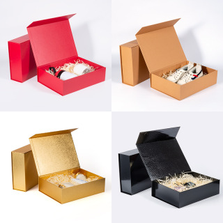 Caixa de papel ecológica com cor