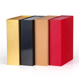 Caixa de papel ecológica com cor