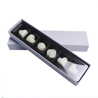 Caixa de chocolate com tampa transparente