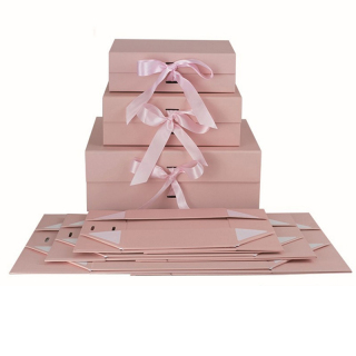 confezione regalo grande con scatole magnetiche a nastro