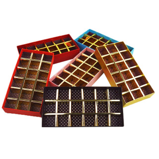 علبة شوكولاتة أرجوانية لعيد الحب