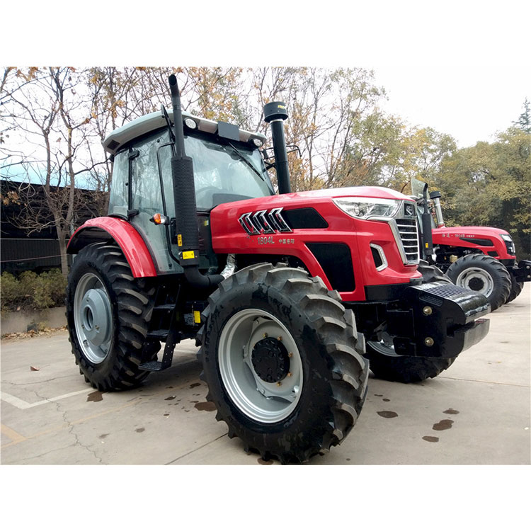 Traktorer for tungt landbruksutstyr