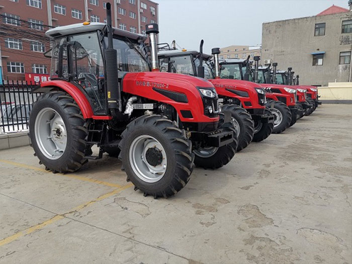 Tractors enter the busy season in China