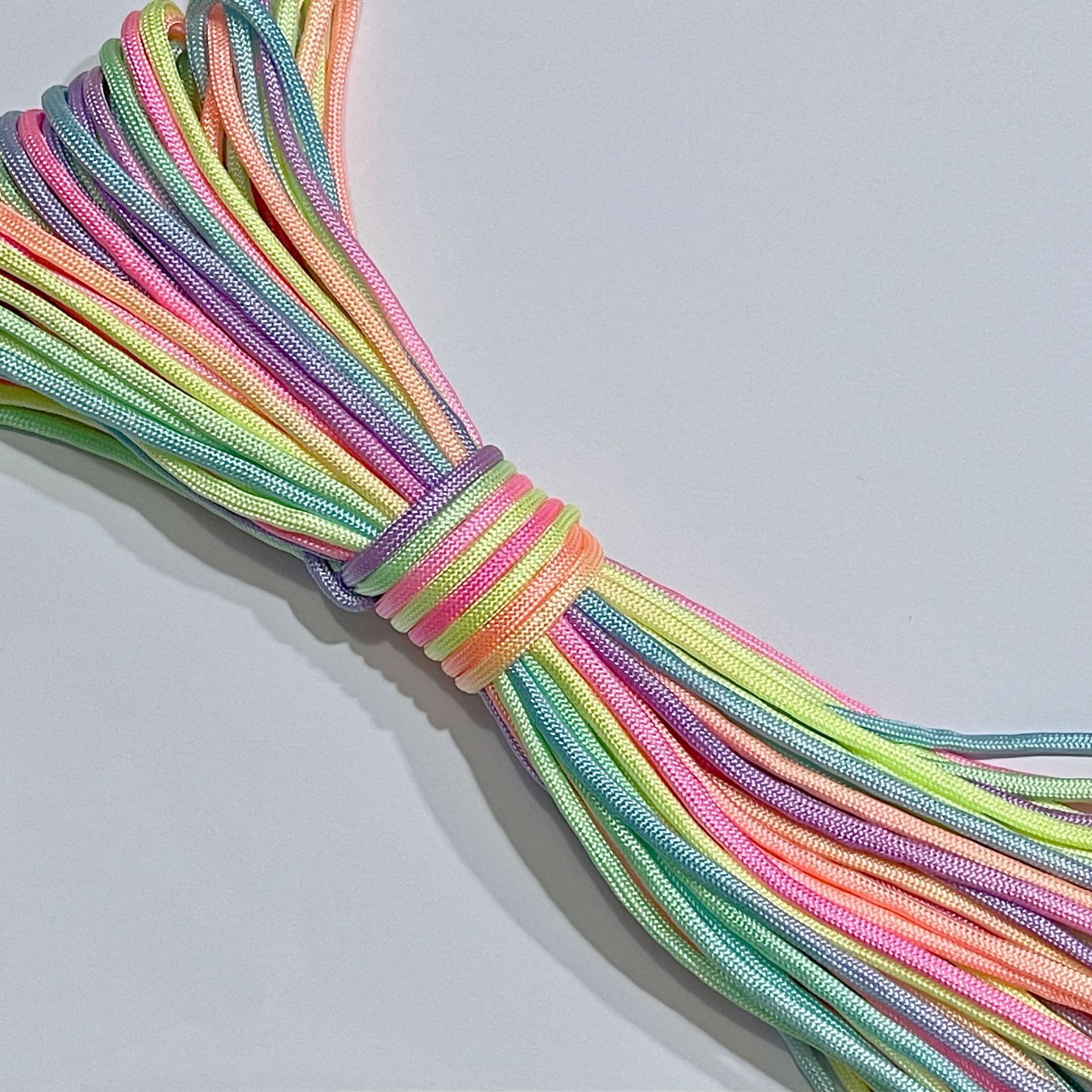 550lb Nylon Paracord Rope with 7 Strand Core