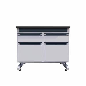 مقعد من الخشب الصلب