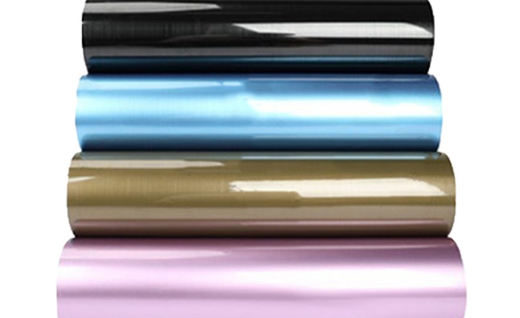 印刷における画期的な進歩: ハーフミラー真珠光沢レタリングフィルムが業界に革命を起こす