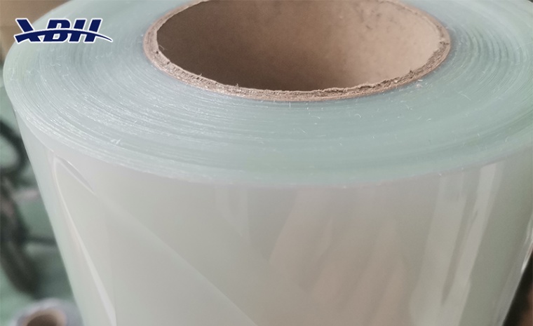 ガラスの用途を変える新しいUV透過PETフィルムセット