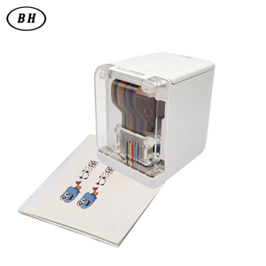 Mit diesem tragbaren Farb-Mini-Tintenstrahldrucker wird das Drucken von Etiketten, QR-Codes, Verfallsdaten, Eierkennzeichnungen usw. zum Kinderspiel.