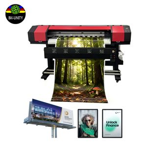 Deze flexibele bannerprinter van 1,3 meter met een laag oplosmiddelgehalte is geschikt voor diverse toepassingen en is ontworpen voor reclameproductie en grafisch drukwerk.