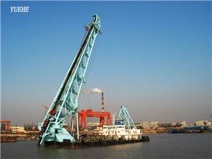 Piling ship for water piling operation