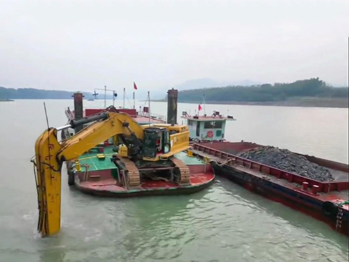 excavator dredger
